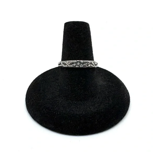 Sterling Silver Stacking Rings Dainty Bands Filigree Floral Size 7 1/2 to 7 3/4 - Picture 4 of 13